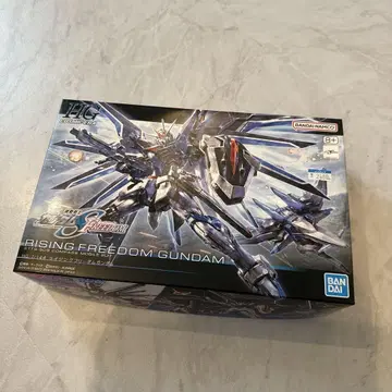 RISING FREEDOM GUNDAM BANDAI