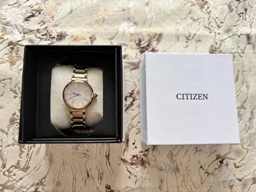 시티즌 엘 CITIZEN L 에코 드라이브 손목시계 EM1063-89D