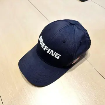 BRIEFING 네이비 캡