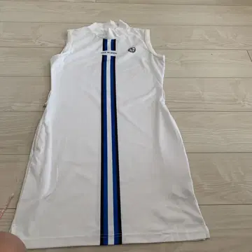 efficace blanc 골프 원피스 M