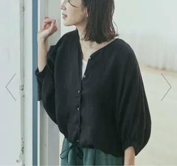 새상품 어반 리서치 도어스 린넨 드로스트 돌먼 블라우스