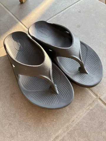 OOFOS 샌들 25cm