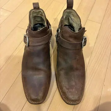 EDWIN 브라운 가죽 숏부츠 버클