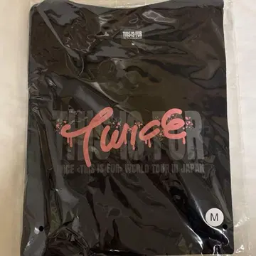 TWICE 월드 투어 티셔츠 모모 M 사이즈