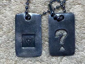 [빈티지] GUESS 게스 도그 태그 목걸이