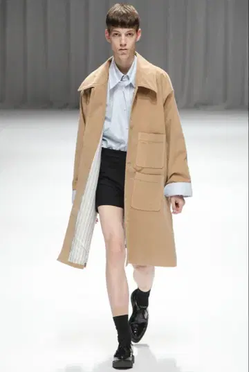 DRESSEDUNDRESSED 2017 가을/겨울 오버사이즈 울 코트
