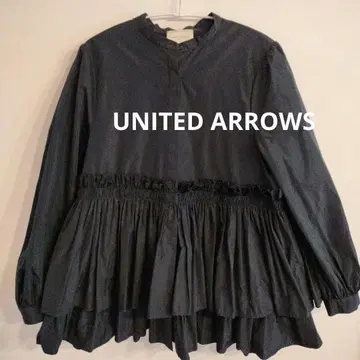 미품 UNITED ARROWS 프릴 블라우스