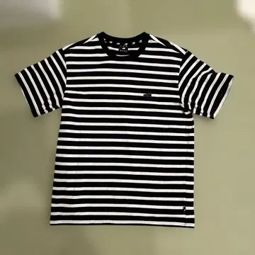 뉴발란스 남성용 반팔 티셔츠 THE CITY 신발 패치