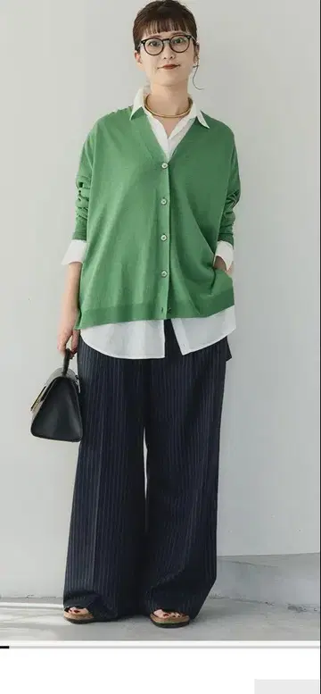 미품! Spick & Span 실키 야 V넥 풀오버