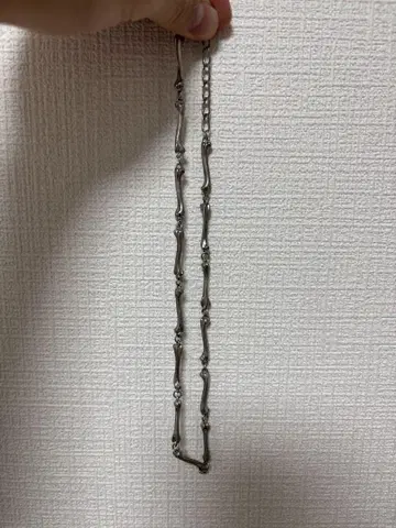 [ 완판템 ] Bone connected short necklace