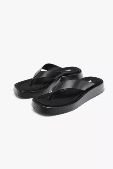 ZARA 자라 플랫 샌들 쪼리