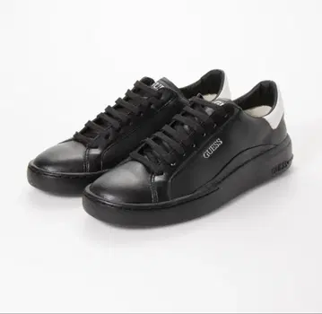 GUESS 로우컷 스니커즈