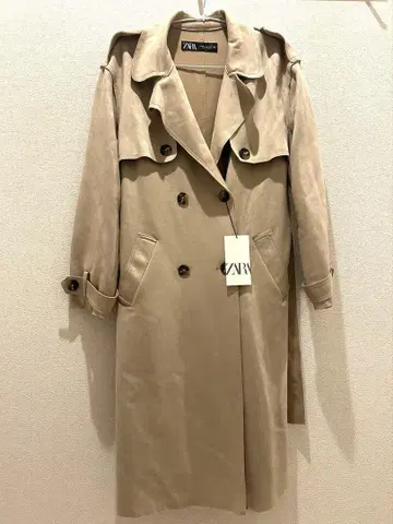 ZARA 스웨이드풍 트렌치코트