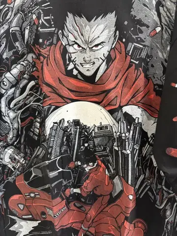 아키라 전체 패턴 티셔츠 레어