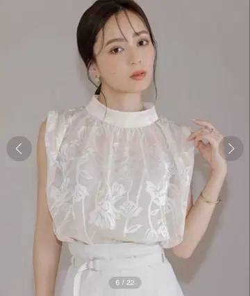 아누안스 2웨이 오팔 스탠드 칼라 블라우스
