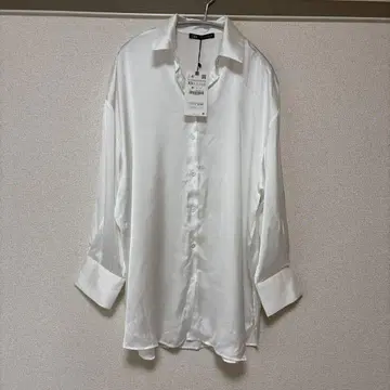 ZARA 화이트 장소매 셔츠 XS