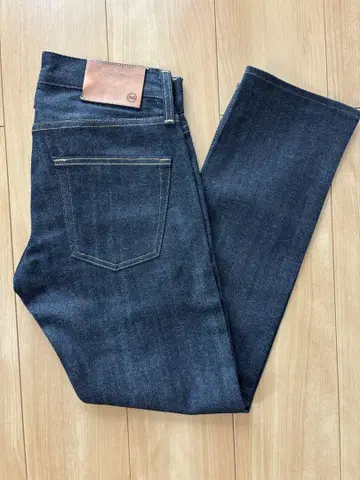 Ag Jeans the Nomad 붉은색 귀 리지드 체인 스티치