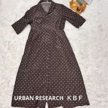 어반 리서치 KBF 브라운 계열 오픈 카라 코몬 무늬 롱 올 패턴 원피스