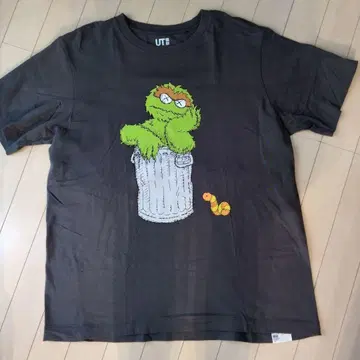 유니클로 카우스 세서미 스트리트 콜라보 UT 오스카 KAWS XL