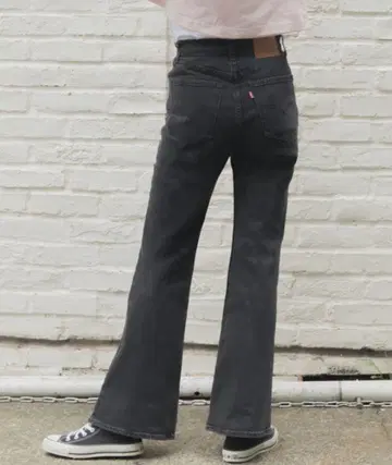 Levis 70s HIGH FLARE 하이웨스트 플레어 데님 블랙 23