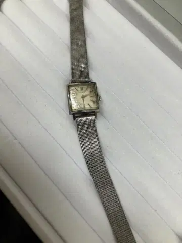IWC 클래식 수동 와인딩 여성용 시계