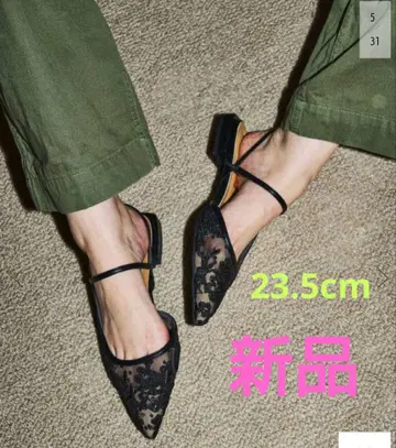 GRISE 포인티드 콤비 스트랩 슬링백