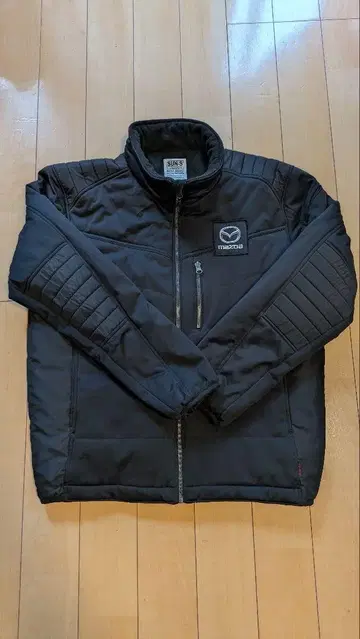 Mazda 퀼팅 자켓 블랙