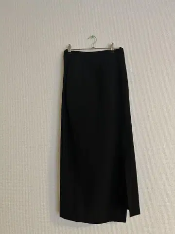 센스 오브 플레이스 타이트 스커트