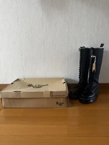 닥터 마틴 롱 부츠