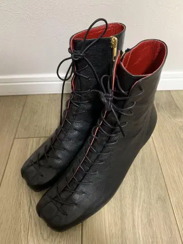 MANA 레이스업 블랙 레더 숏 부츠