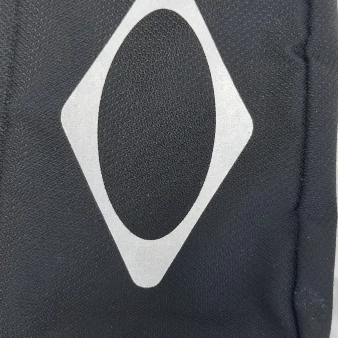 MISCHIEF | 미스치프 Mischief Rhombus Carabiner Pouch Black
