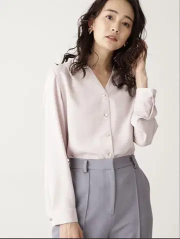N내추럴 뷰티 베이직 가루다 도비 블라우스