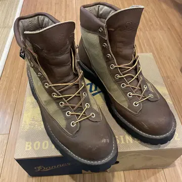 대너 라이트 30420X US9 1/2EE (27.5cm)