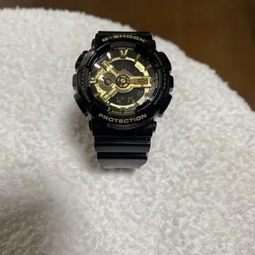 G-SHOCK 블랙 골드