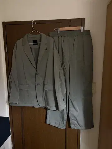 DAIWAPIER39 Tech Loose 셋업 M 사이즈
