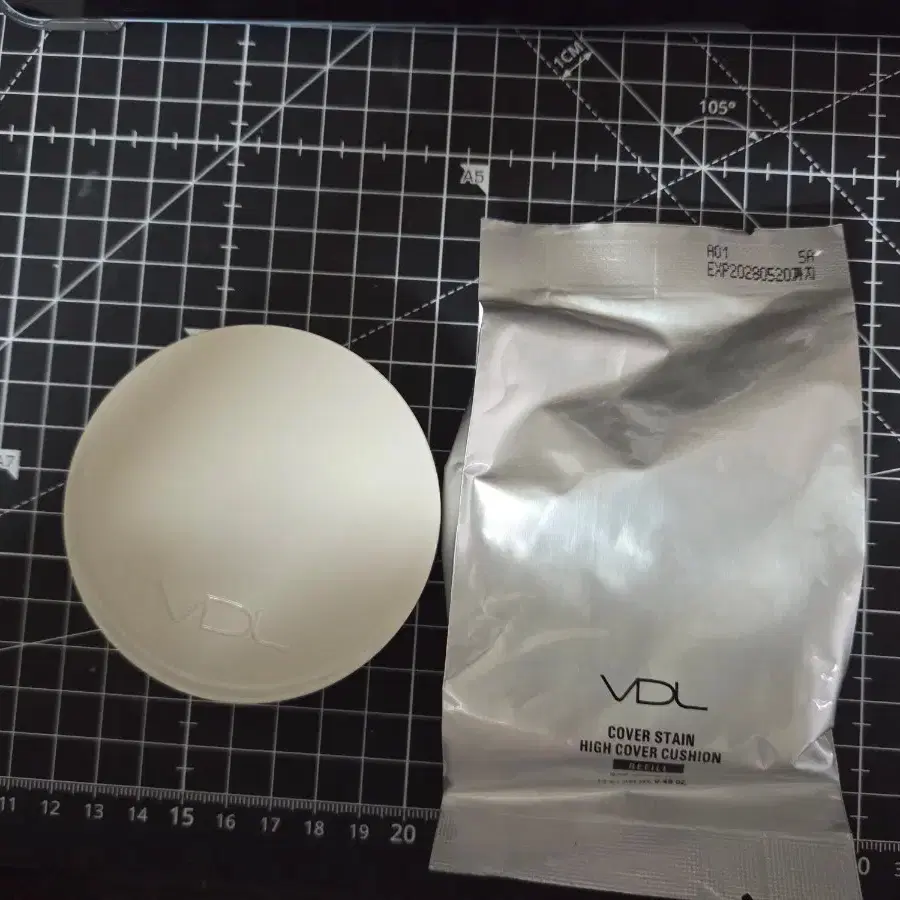 Cover Stain High Cover Cushion A01