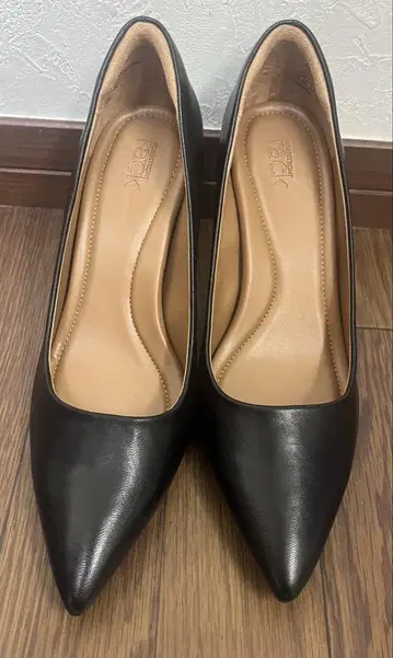 검정 펌프스 힐 약 8cm 미사용 새상품