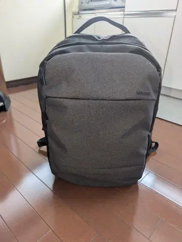 인케이스 백팩 배낭 블랙 대용량 배송비 포함