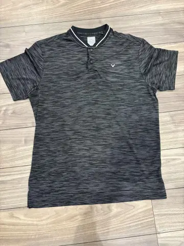 Callaway 블랙 폴로 셔츠 M 사이즈, 미사용, 시착 완료