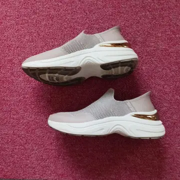 SKECHERS SIiP-in 스니커즈
