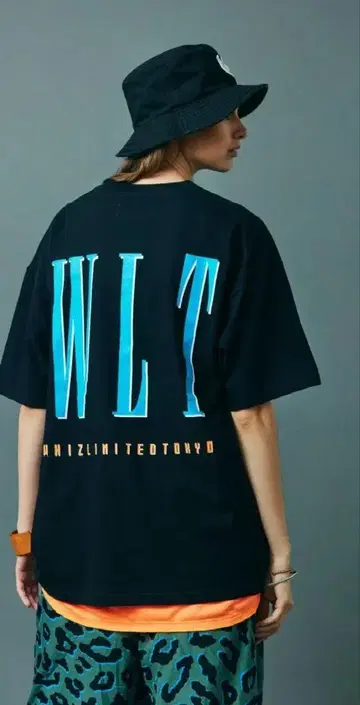 whizlimited TYPOTEE 티셔츠