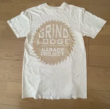 GRINDLODGE 생이 T셔츠 S 사이즈