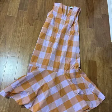 유나이티드 애로우즈 체크 무늬 민소매 원피스 오렌지 x 핑크 새상품급