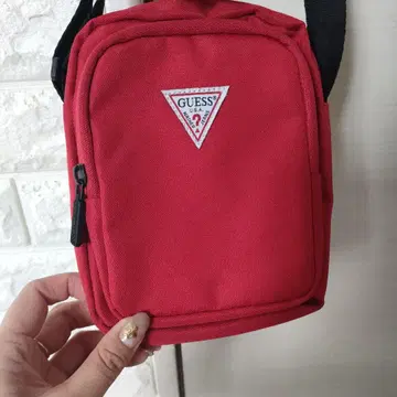 GUESS 백