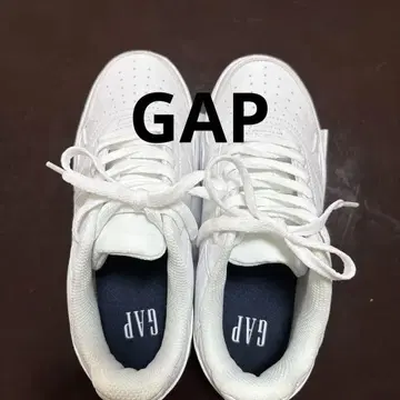 GAP 화이트 스니커즈