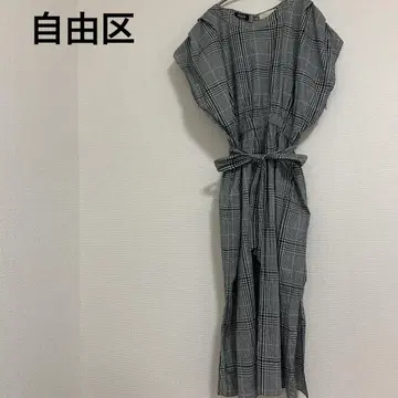 자유 구역 그레이 계열 체크 무늬 노스 롱 원피스