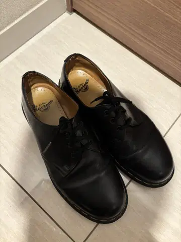 닥터 마틴 가죽 신발