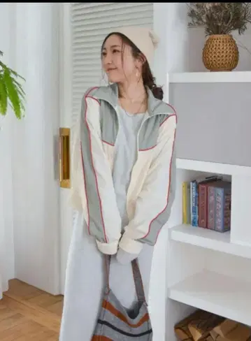 Ungrid 컬러 블로킹 나일론 블루종 화이트 자켓