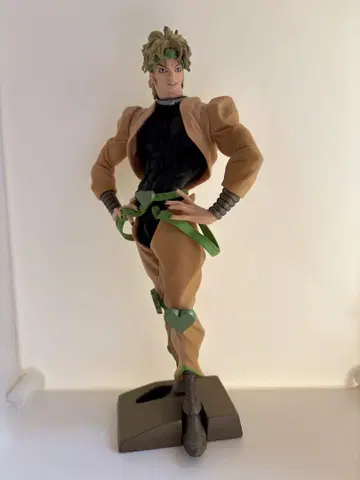 죠죠의 기묘한 모험 디오 피규어