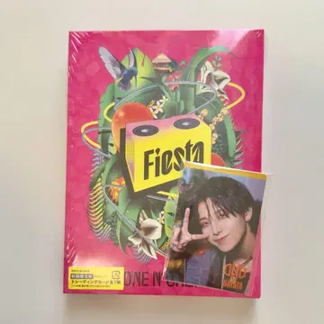 원엔 피에스타 트레이딩 카드 포함 블루레이 CD